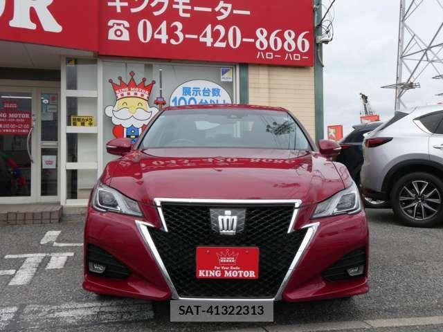 Toyota CROWN SEDAN 2017-10 7500047-8