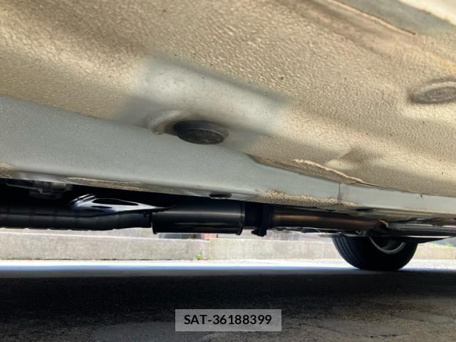 Toyota CROWN SEDAN 2001-03 7561979-9
