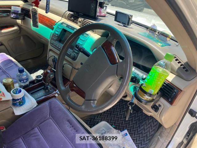 Toyota CROWN SEDAN 2001-03 7561979-10