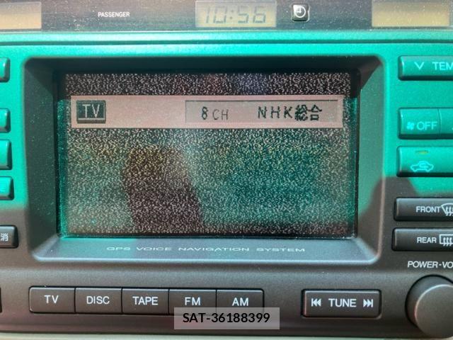 Toyota CROWN SEDAN 2001-03 7561979-20