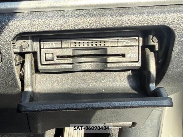 Toyota CROWN SEDAN 2013-06 8073372-10