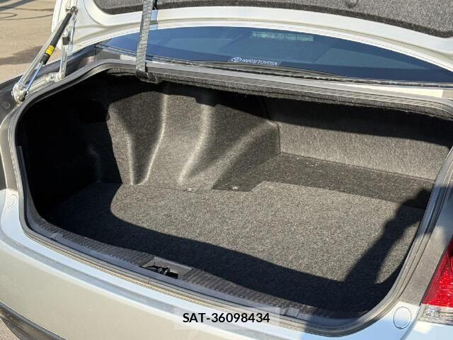 Toyota CROWN SEDAN 2013-06 8073372-13