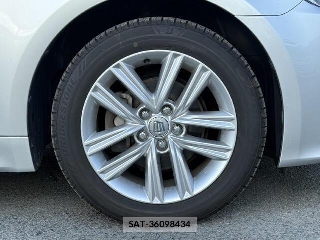 Toyota CROWN SEDAN 2013-06 8073372-16
