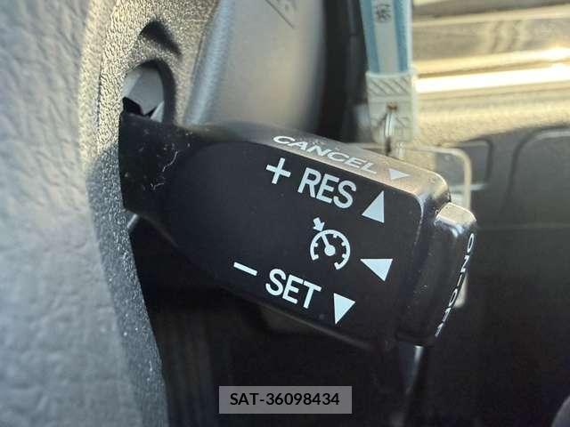 Toyota CROWN SEDAN 2013-06 8073372-7