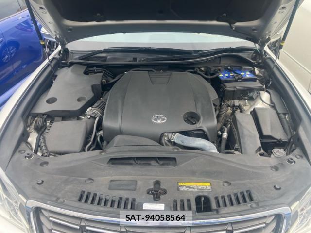 Toyota CROWN SEDAN 2014-04 8098656-17