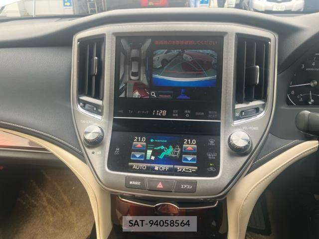 Toyota CROWN SEDAN 2014-04 8098656-21