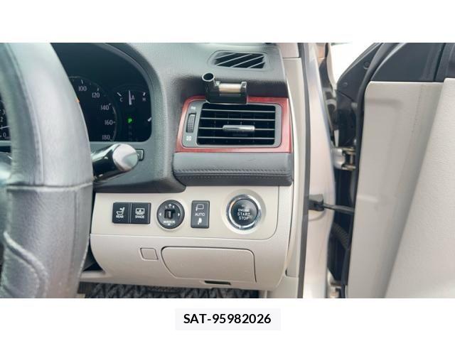 Toyota CROWN SEDAN 2009-12 8098655-14