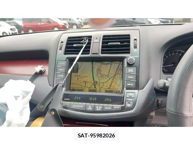 Toyota CROWN SEDAN 2009-12 8098655-17