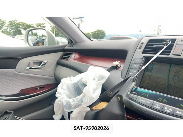 Toyota CROWN SEDAN 2009-12 8098655-21