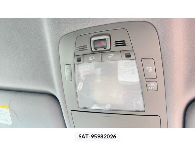 Toyota CROWN SEDAN 2009-12 8098655-23
