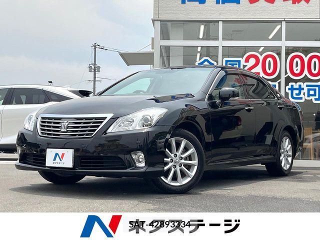 Toyota CROWN SEDAN 2010-02 8207021-0
