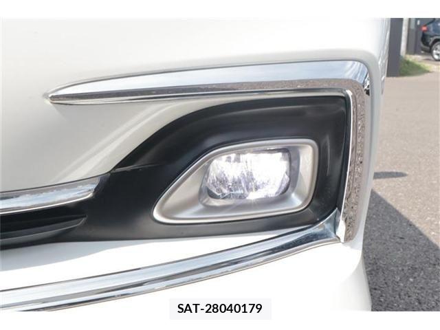 Toyota CROWN SEDAN 2016-05 8207018-11