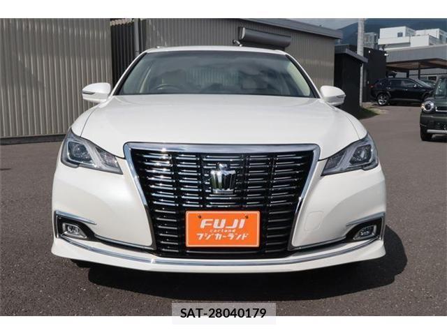 Toyota CROWN SEDAN 2016-05 8207018-13