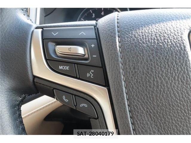 Toyota CROWN SEDAN 2016-05 8207018-21