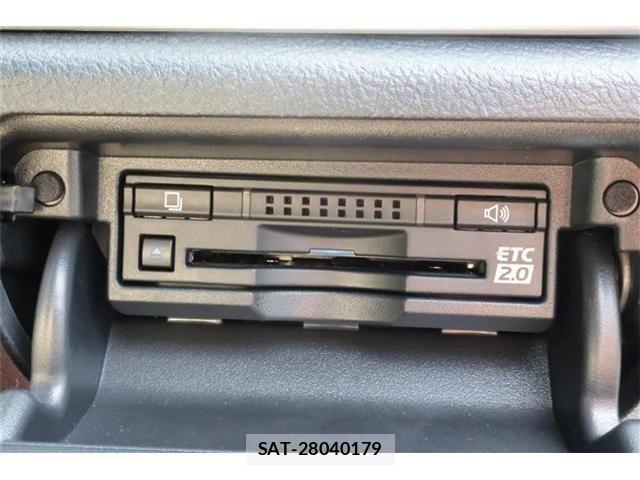 Toyota CROWN SEDAN 2016-05 8207018-5