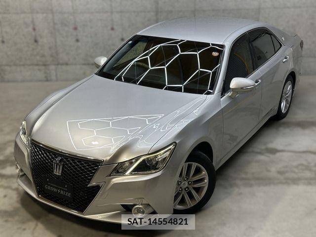 Toyota CROWN SEDAN 2013-09 8207019-15