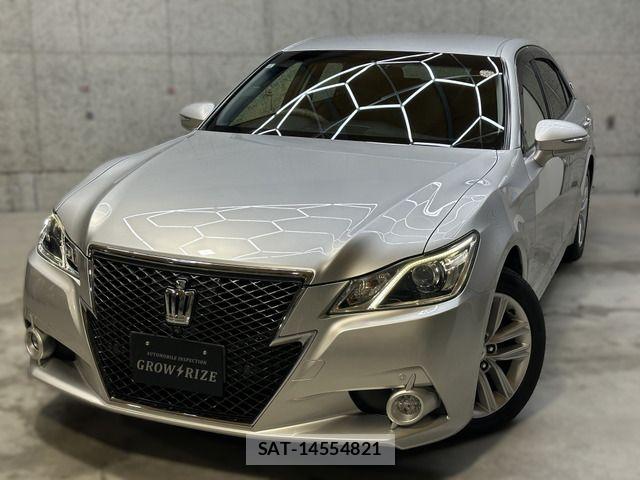 Toyota CROWN SEDAN 2013-09 8207019-17