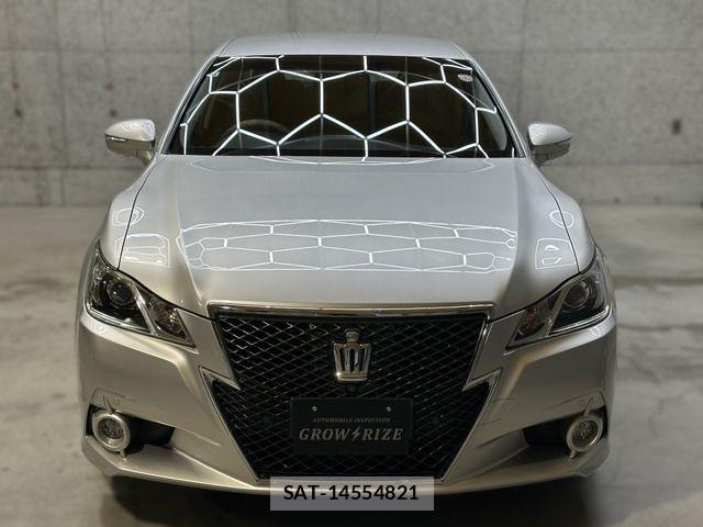 Toyota CROWN SEDAN 2013-09 8207019-1