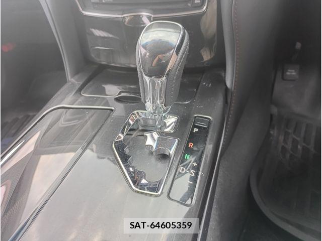 Toyota CROWN SEDAN 2013-05 8207020-29
