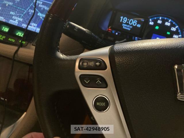Toyota CROWN SEDAN 2011-05 8229404-15