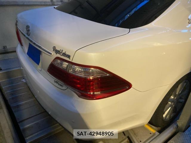 Toyota CROWN SEDAN 2011-05 8229404-3