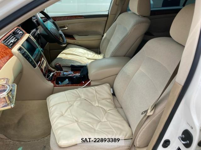 Toyota CROWN SEDAN 2005-02 8313909-9