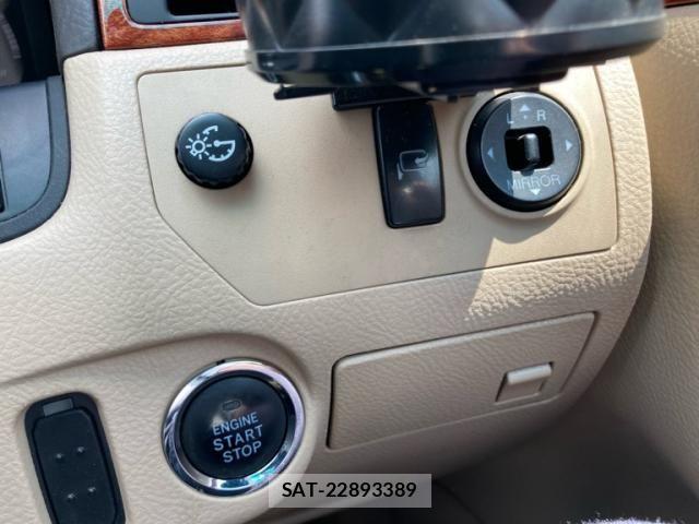 Toyota CROWN SEDAN 2005-02 8313909-14