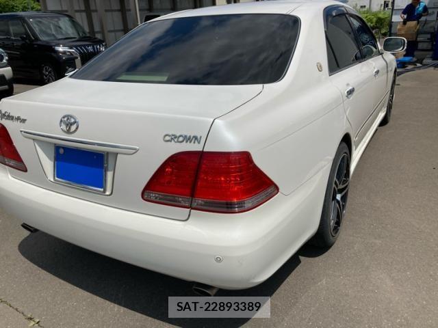 Toyota CROWN SEDAN 2005-02 8313909-5