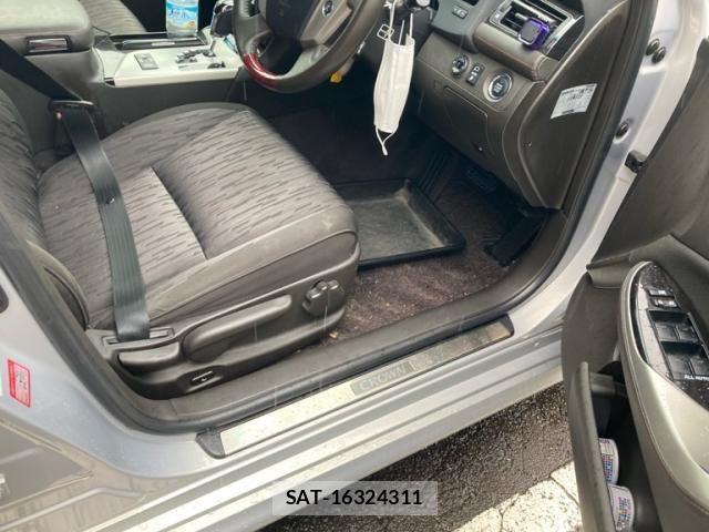 Toyota CROWN SEDAN 2010-05 8335353-11