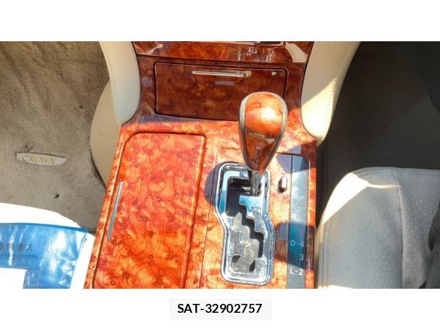 Toyota CROWN SEDAN 2005-05 8561546-12
