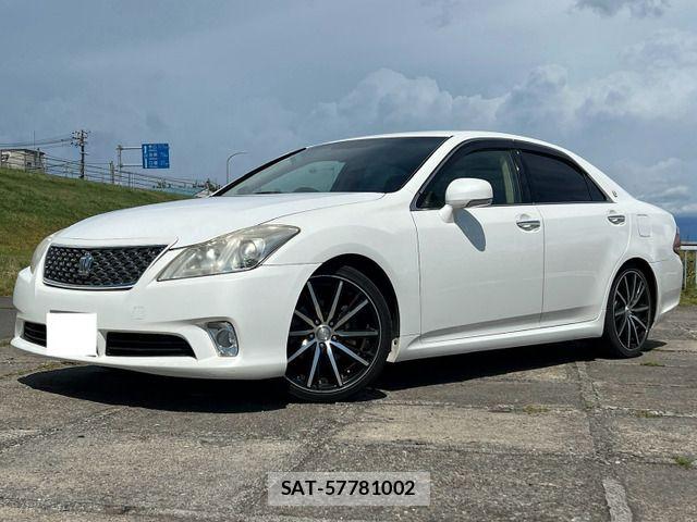 Toyota CROWN SEDAN 2012-04 8658550-10