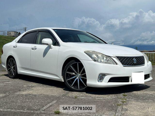 Toyota CROWN SEDAN 2012-04 8658550-1