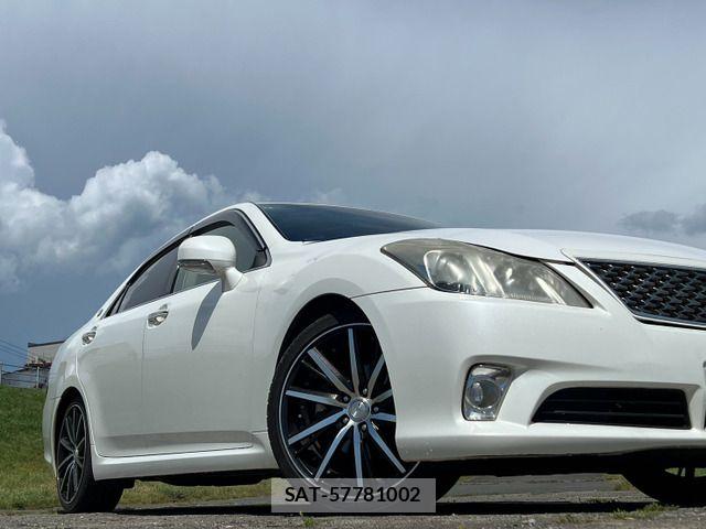 Toyota CROWN SEDAN 2012-04 8658550-2