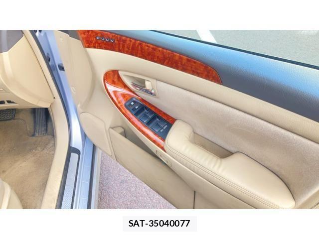 Toyota CROWN SEDAN 2004-06 8658553-9