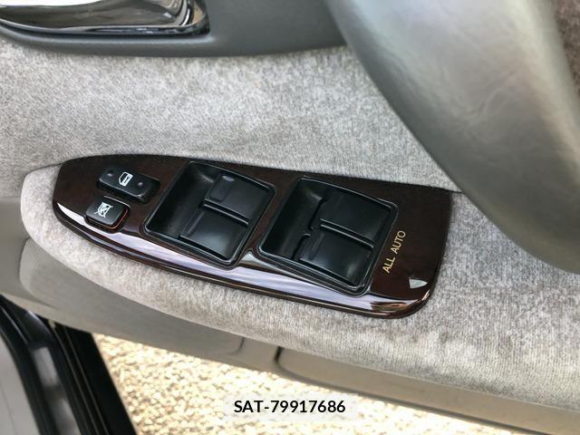 Toyota CROWN SEDAN 2002-05 8848565-18