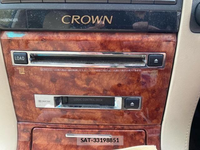 Toyota CROWN SEDAN 2004-05 8870706-18
