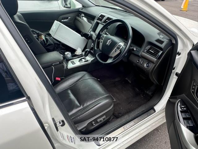 Toyota CROWN SEDAN 2010-11 8879248-9