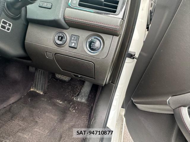 Toyota CROWN SEDAN 2010-11 8879248-11
