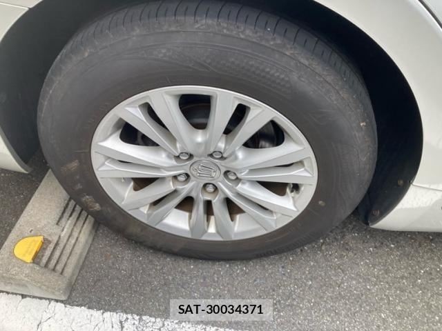 Toyota CROWN SEDAN 2012-12 8883462-4