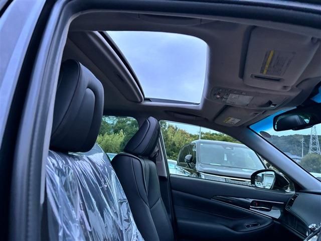 Toyota CROWN SEDAN 2015-09 474613-28