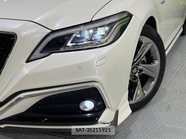 Toyota CROWN SEDAN 2018-08 499131-12