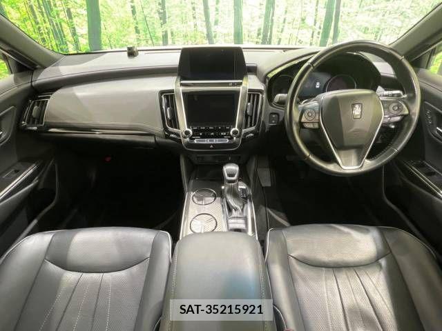 Toyota CROWN SEDAN 2018-08 499131-1