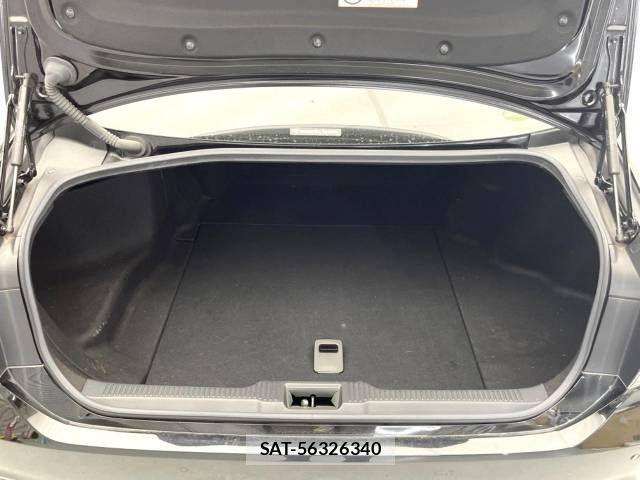 Toyota CROWN SEDAN 2019-12 527130-10