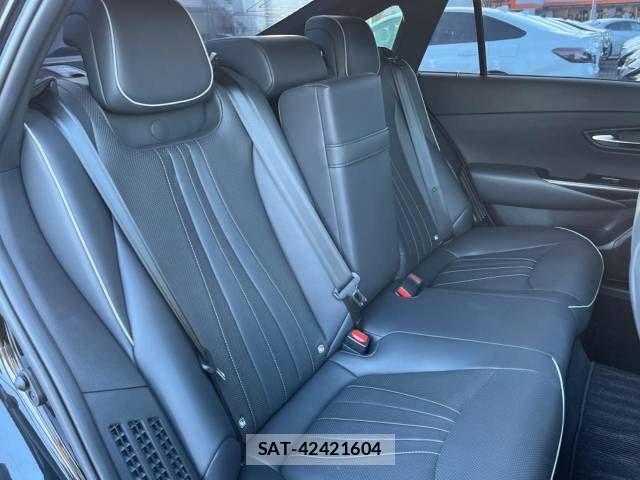 Toyota CROWN SEDAN 2018-12 638063-10