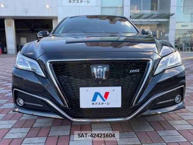 Toyota CROWN SEDAN 2018-12 638063-14