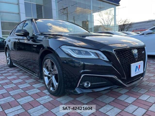Toyota CROWN SEDAN 2018-12 638063-16