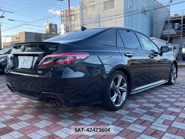 Toyota CROWN SEDAN 2018-12 638063-17