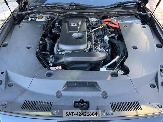 Toyota CROWN SEDAN 2018-12 638063-18