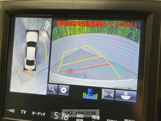Toyota CROWN SEDAN 2015-11 688196-3