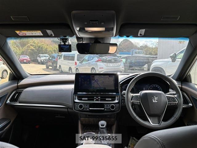 Toyota CROWN SEDAN 2022-02 787885-1